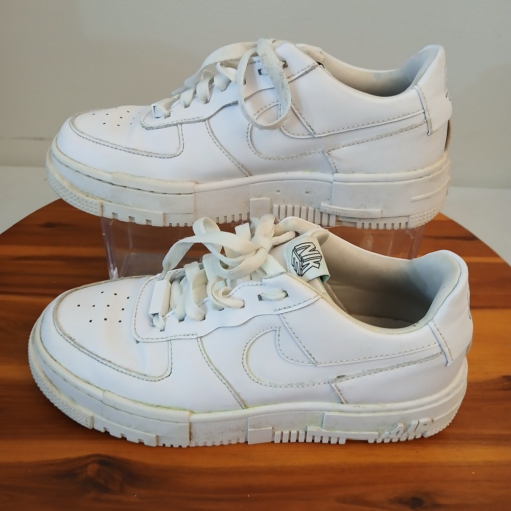 Nike Air Force 1 Pixel Womens 7.5 White Low Top Shoes Sneakers CK6649-100